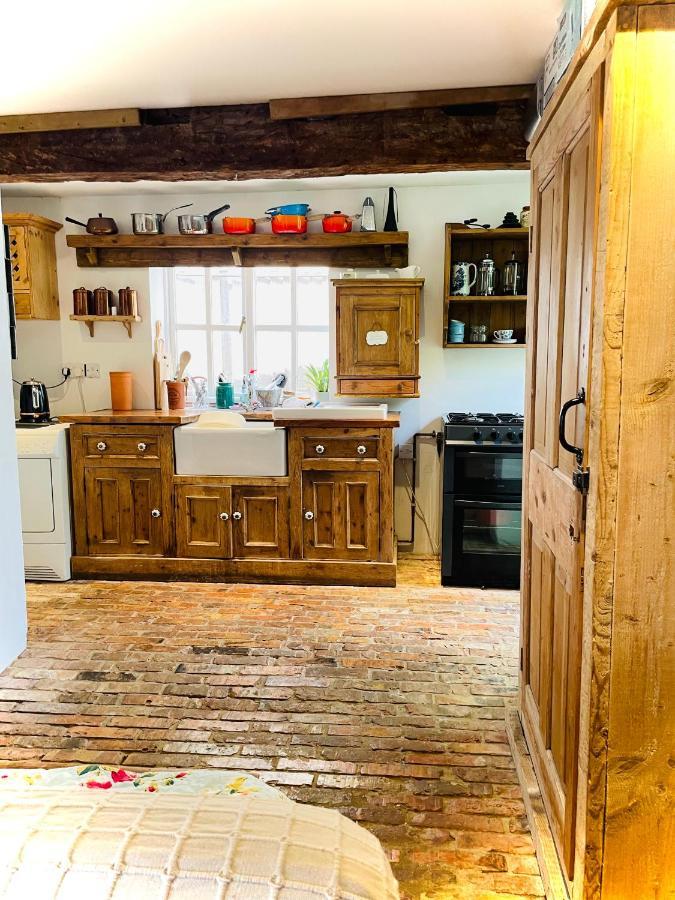 The Beehive, Ground Floor Apartment In Norfolk, No Shared Amenities سوق داونهام المظهر الخارجي الصورة