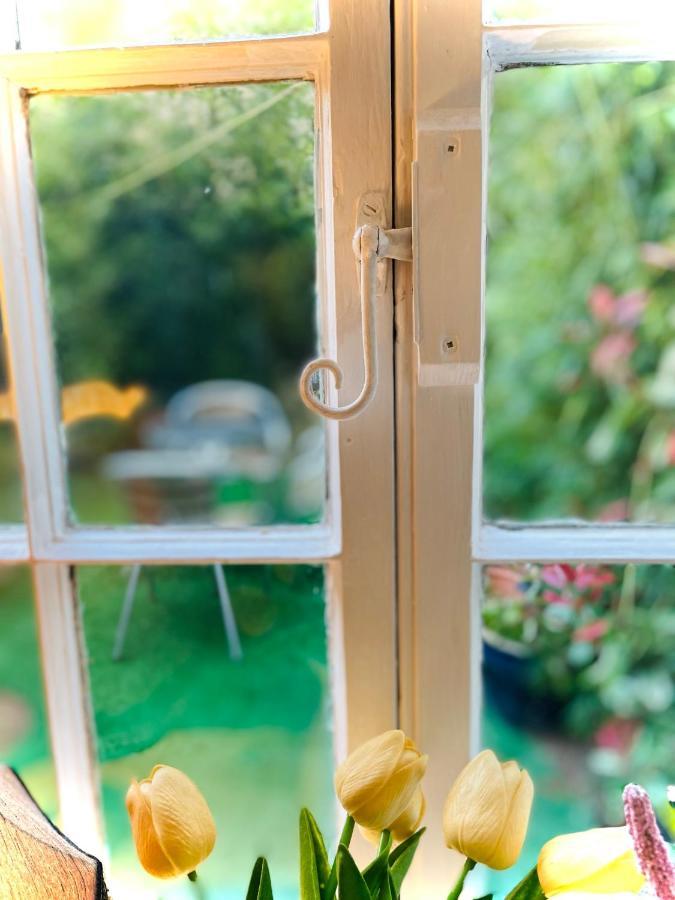 The Beehive, Ground Floor Apartment In Norfolk, No Shared Amenities سوق داونهام المظهر الخارجي الصورة