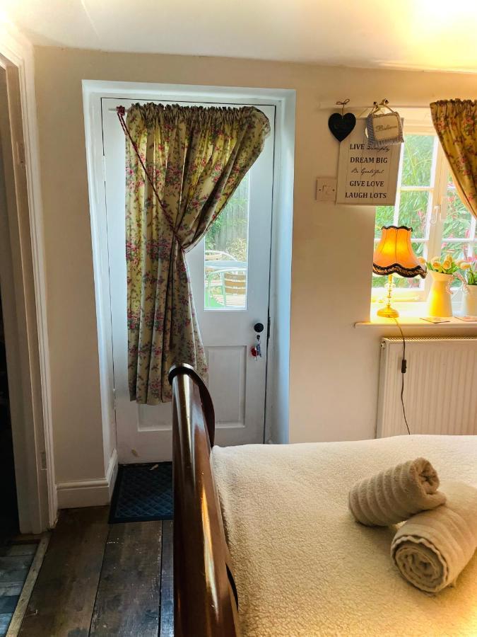 The Beehive, Ground Floor Apartment In Norfolk, No Shared Amenities سوق داونهام المظهر الخارجي الصورة